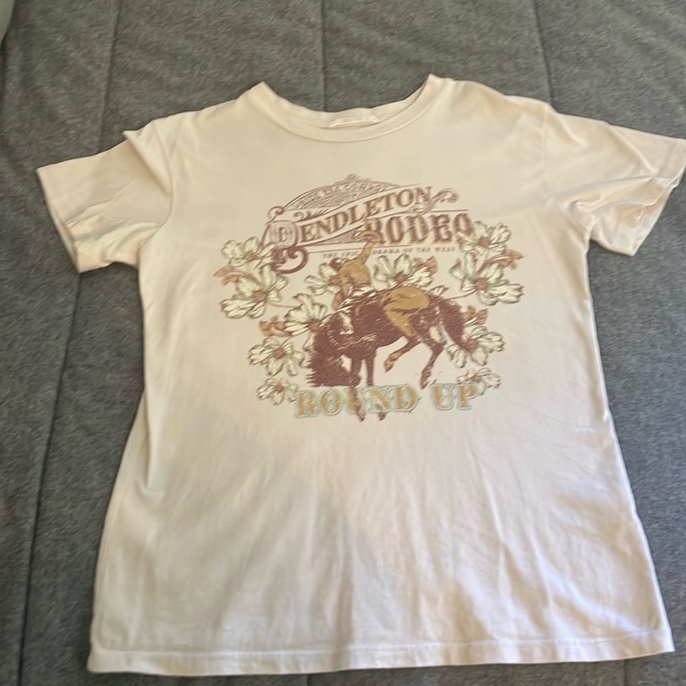 girls size Medium t-shirt